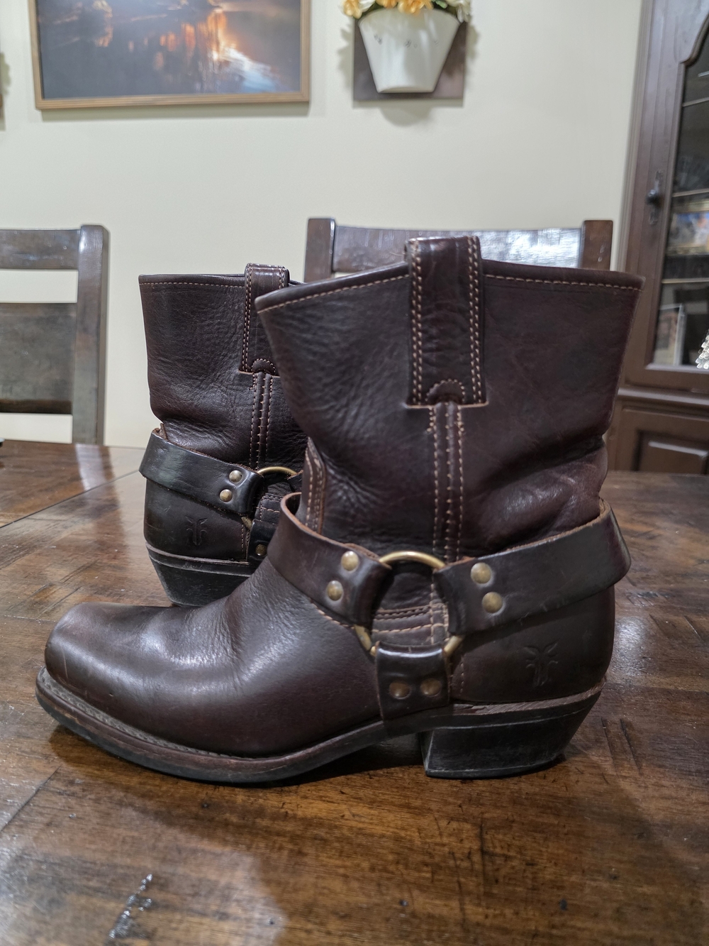 dark brown leather Frye Harness 8R Boots Size 8.5